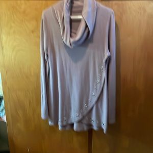 Mauve t shirt